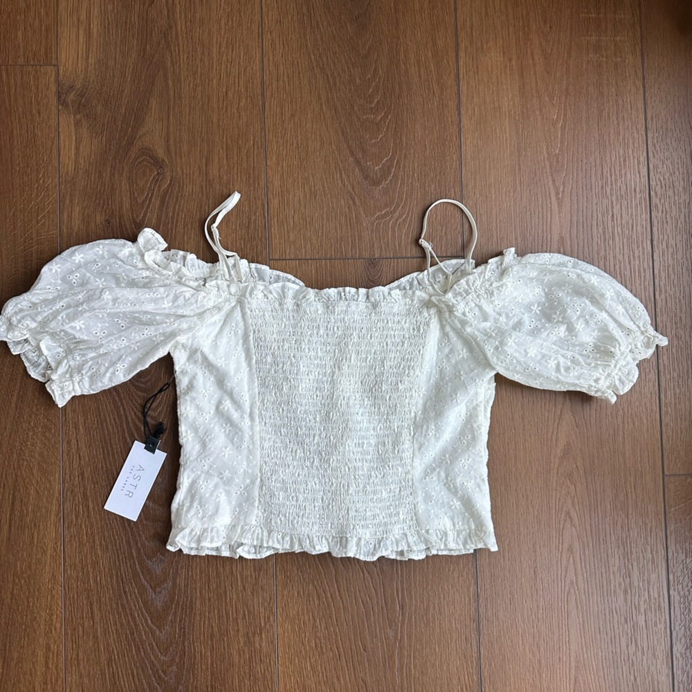 Astr Ivory Eyelet Off-Shoulder Blouse with puff sleeves - Picture 10 of 11